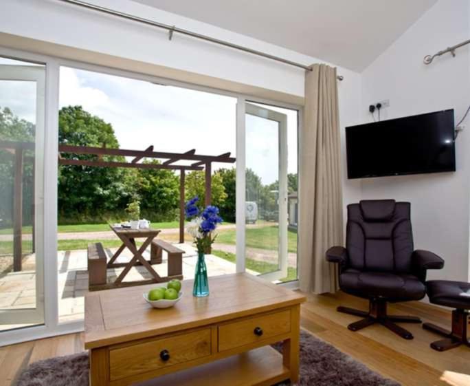 Lovely 2 Bedroom Holiday Chalet Near Sidmouth Exterior foto